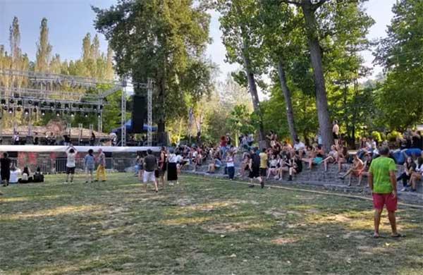 Ξεκίνησαν οι συναυλίες στο 42ο River Party (φωτογραφίες)
