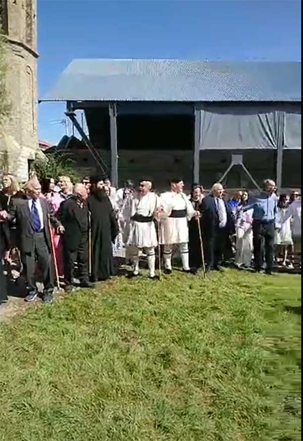 Ο παραδοσιακός χορός “Τσιάτσιος” στη Σαμαρίνα Γρεβενών