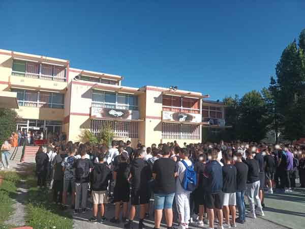 Ο Αγιασμός στο 2ο ΓΕΛ Κοζάνης