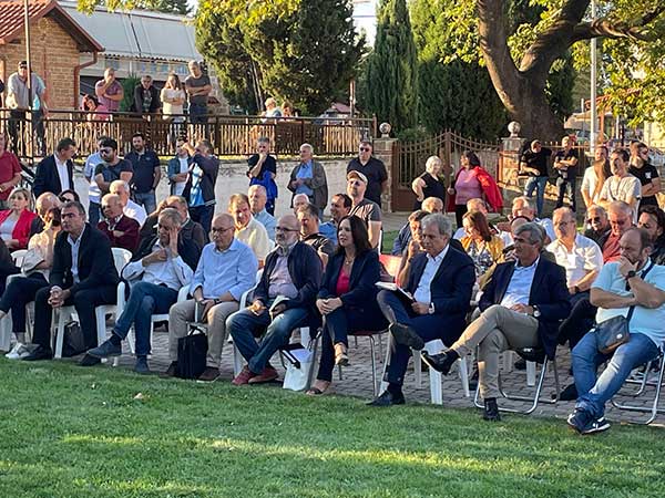 Σε συνάντηση για το φυσικό αέριο στον Περδίκκα Εορδαίας συμμετείχε ο Γιώργος Αμανατίδης