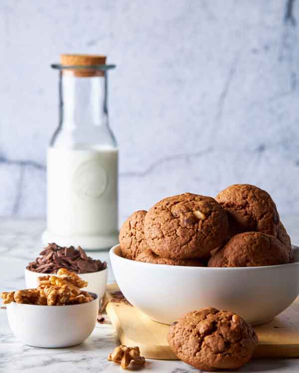 Cookies σοκολάτας με καρύδια και μέλι