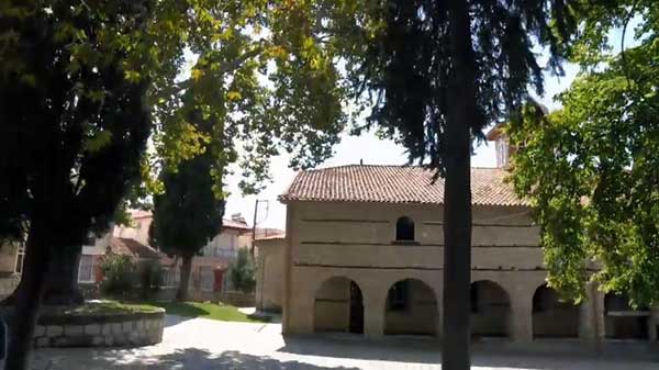 Περπατώντας στην Εράτυρα Βοΐου