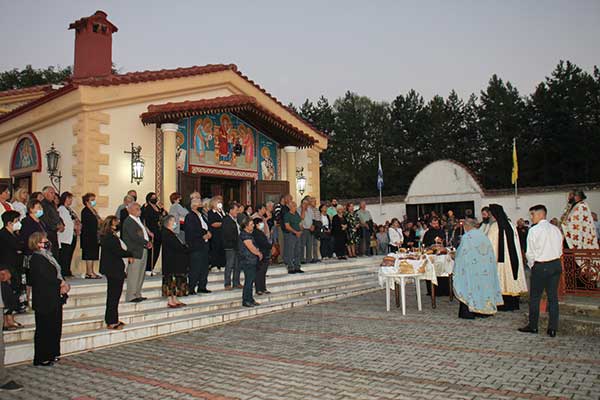 Πλήθος κόσμου στον πανηγυρικό εσπερινό στην Ιερά Μονή Παναγίας Ζιδανίου