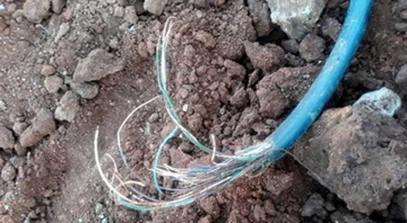 Εκτός λειτουργίας τηλεφωνικές γραμμές στο Μικρόβαλτο από 21/8 λόγω βλάβης σε κεντρικό καλώδιο μεταξύ Τρανοβάλτου-Μικροβάλτου, πιθανότατα λόγω κεραυνού