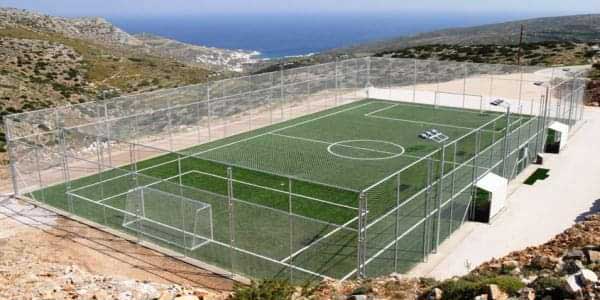 Γήπεδο 5Χ5 στον Αυγερινό και λιθόστρωτο καλντερίμι στο Πολυκάστανο Βοΐου