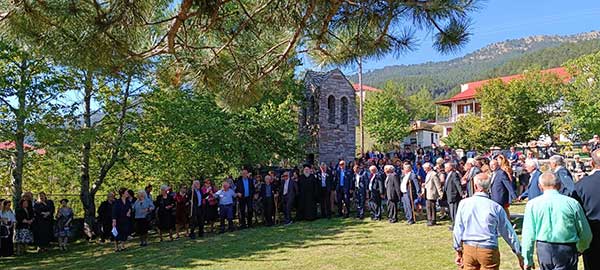 Σαμαρίνα: Γιορτάστηκε με χορούς και τραγούδια η γέννηση της Παναγίας