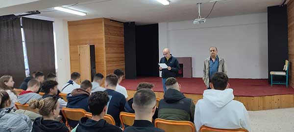 Γιορτή της Σημαίας στο 1ο ΕΠΑΛ Σερβίων – Χαιρετισμός του Διευθυντή