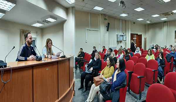 Συνάντηση γονέων στο Εργατικό Κέντρο Κοζάνης