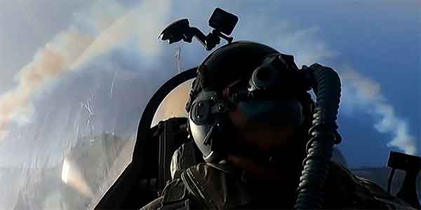 Το μήνυμα του πιλότου F-16 στην παρέλαση: «Είμαστε και θα παραμείνουμε έτοιμοι να υπερασπιστούμε την πατρίδα»