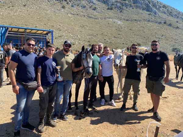 Διάκριση σε αγώνες ταχύτητας αλόγων στο Ρέθυμνο για τη Σιάτιστα (Βίντεο)