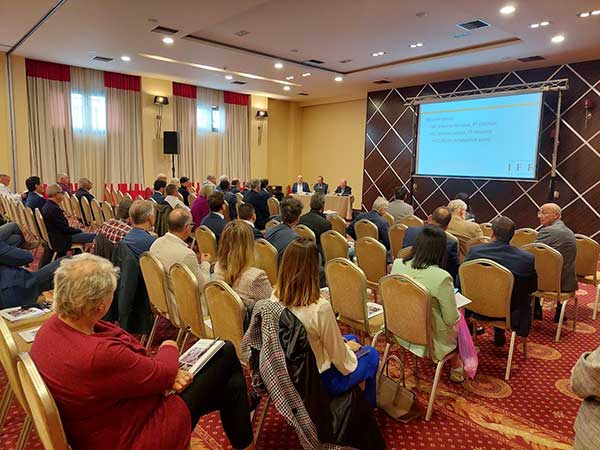 Με μεγάλη επιτυχία πραγματοποιήθηκε στην Καστοριά η Γενική Συνέλευση της Παγκόσμιας Ομοσπονδίας Γούνας