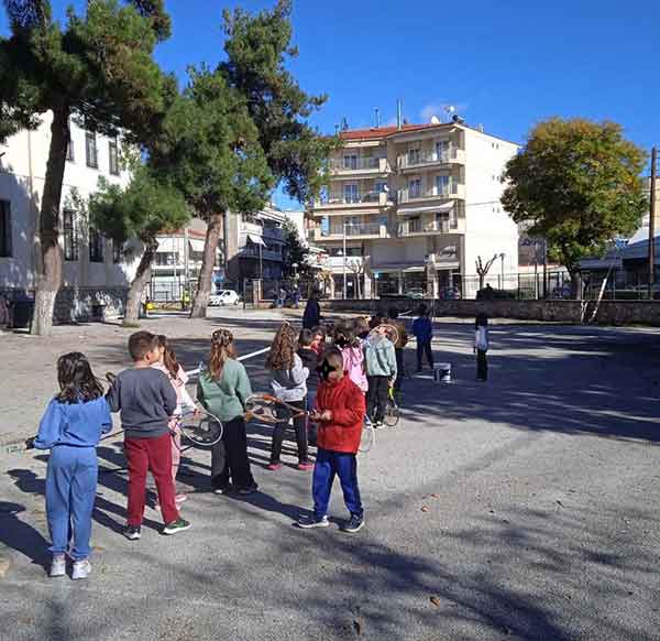 Όμιλος Αντισφαίρισης Πτολεμαΐδας: Τένις στο 1ο δημοτικό σχολείο Πτολεμαΐδας