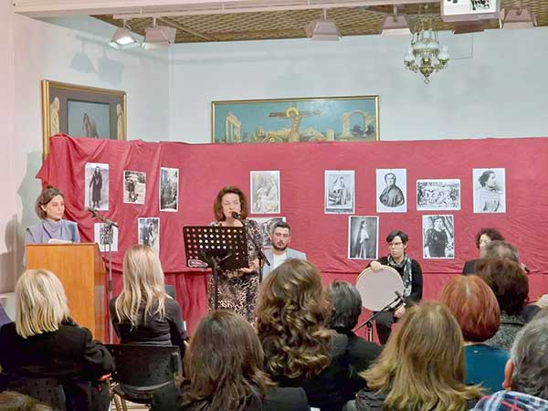 Mε την εκδήλωση «Οι γυναίκες από το 1922 έως το 2022 μέσα από τις τέχνες: H ευαλωτότητα και η δύναμή τους» τελείωσαν οι δράσεις του Δήμου Κοζάνης για Διεθνή Ημέρα για την Εξάλειψη της Βίας κατά των γυναικών