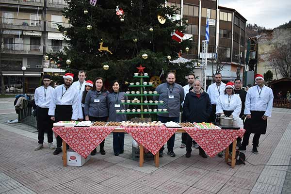 Με το τμήμα μαγείρων της ΕΠΑΣ ΔΥΠΑ και δημιουργικές δράσεις για παιδιά συνεχίστηκαν οι χριστουγεννιάτικες εκδηλώσεις του Δήμου Φλώρινας