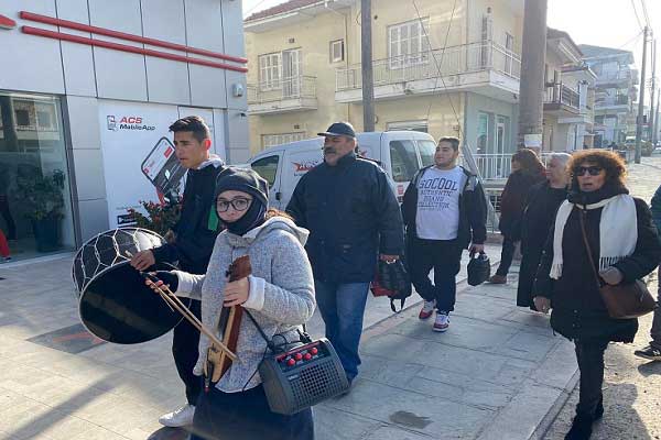 Τα κάλαντα του Πόντου στην αγορά της Καστοριάς