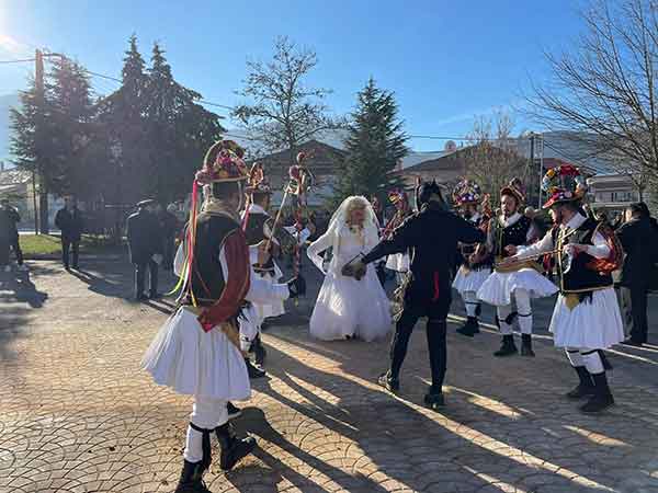 Τα “Κοτσαμάνια” στην Ασβεστόπετρα