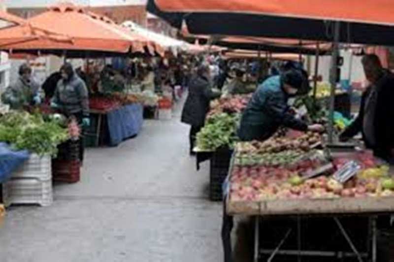 Πτολεμαΐδα: Μικρή η κίνηση στην τελευταία λαϊκή αγορά του έτους
