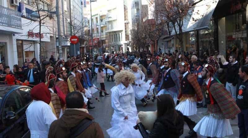 Τα δικά μας έθιμα των Χριστουγέννων!-Γράφει η Φανή Φτάκα