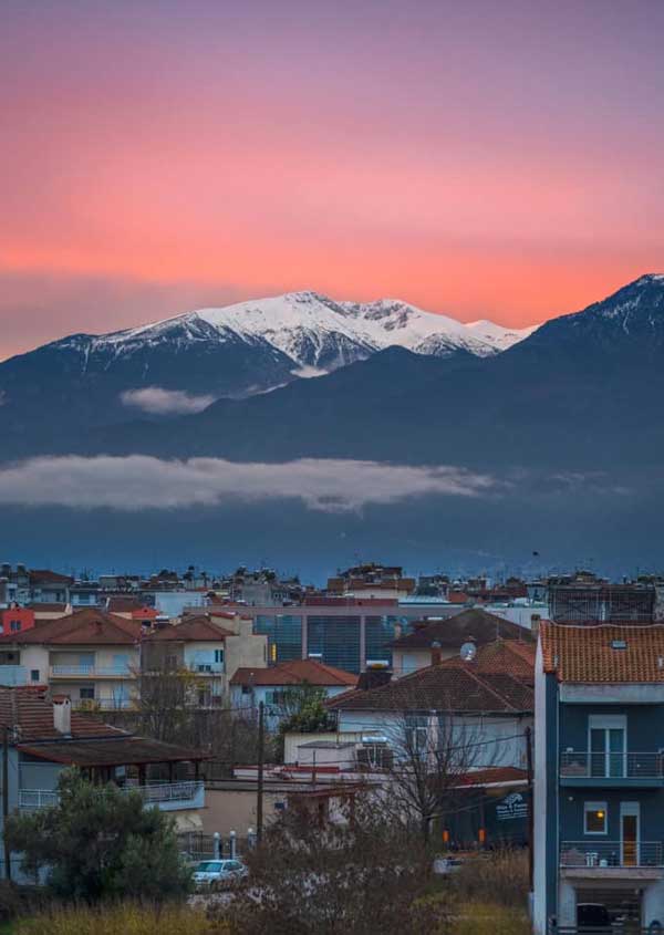 Φωτογραφία ημέρας: Το πρώτο φως της ημέρας με την καλύτερη θέα….Όλυμπος!!!!