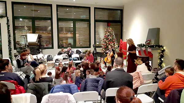 “Χριστούγεννα μυρίσανε.. γαλακτοπαραμύθια αρχινίσανε” στην Κοβεντάρειο Δημοτική Βιβλιοθήκη Κοζάνης
