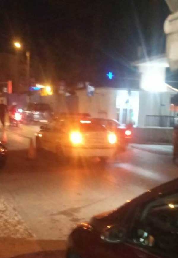 Στο νοσοκομείο Κοζάνης γυναίκα. Μεταφέρθηκε με ασθενοφόρο του ΕΚΑΒ, και συνοδεία περιπολικού