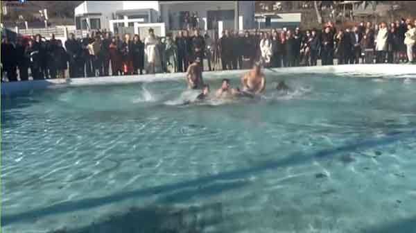 Ο καθαγιασμός των υδάτων στο Μαυροδένδρι