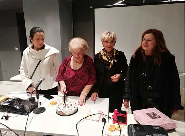 Την καθιερωμένη πρωτοχρονιάτικη κοπή πίτας πραγματοποίησε η Ένωση Ποντίων Κυριών Δυτικής Μακεδονίας ”Η Μνήμη”