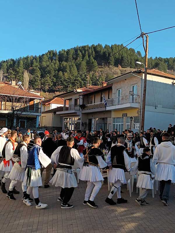 Το έθιμο των Γκέγκηδων και των Εσκαρήδων στο Εμπόριο Εορδαίας!