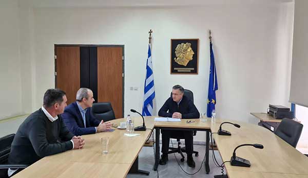 Συνάντηση του Περιφερειάρχη Δ. Μακεδονίας Γ. Κασαπίδη με τον Πρόεδρο του Κέντρου Κοινωνικής Πρόνοιας Περιφέρειας Δυτικής Μακεδονίας Ι. Παρδάλη και τον Αντιπρόεδρο Ν. Μιχαηλίδη