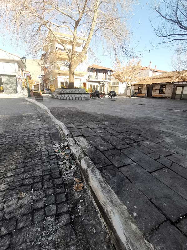 Η κατάσταση στους δρόμους της Σιάτιστας μετά τις κλαδαριές