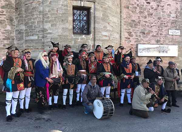 Φανή Φτάκα: Από τα Ρουγκατσιάρια στα Μπουμπουσιάρια της Δ. Μακεδονίας