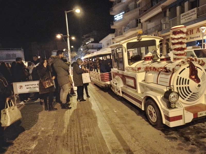 Μέχρι και το μεσημέρι του Σαββάτου 7 Ιανουαρίου συνεχίζει τις διαδρομές του στην Πτολεμαΐδα το χριστουγεννιάτικο τρένο του Δήμου Εορδαίας