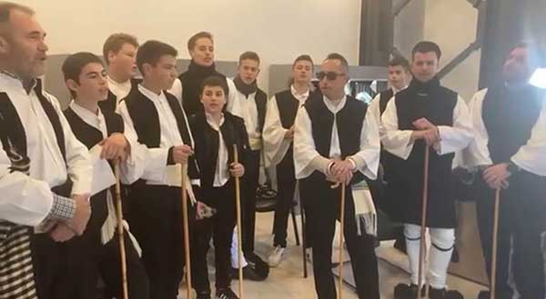 Έθιμο Βασιλιάδες Καστανιάς Σερβίων (βίντεο-φωτογραφίες)!!!!