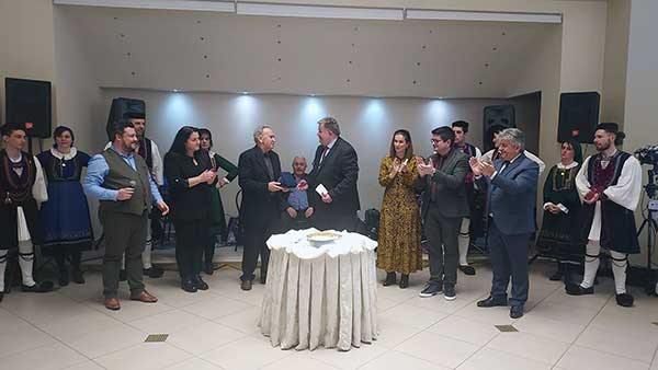 Ο Σύλλογος Βοϊωτών τίμησε τον Αργύρη Παφίλη