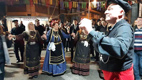 Άναψε ο Φανός της Κόζιανη