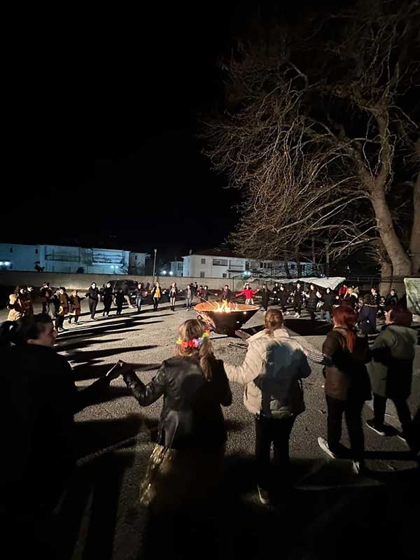 Φωτογραφίες και βίντεο από το φανό στην Καστανιά Σερβίων