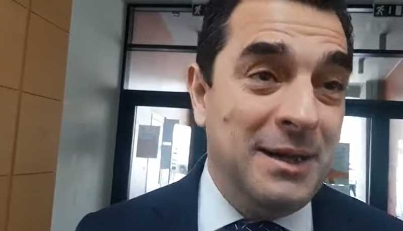 Κώστας Σκρέκας: “Δεν θα αφήσουμε κανέναν να κρυώσει”