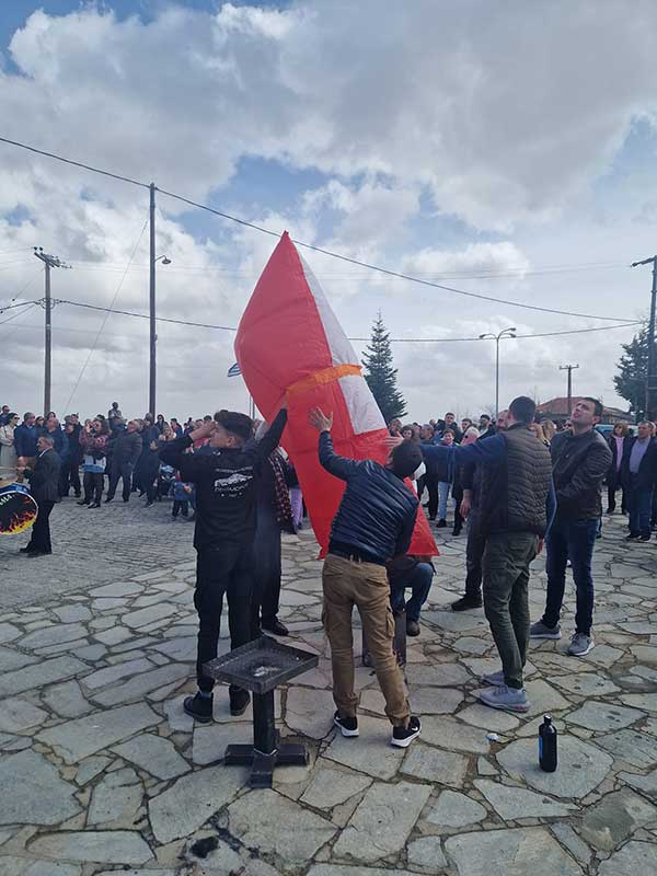 Καθαρά Δευτέρα με το έθιμο των αερόστατων στον Πεντάλοφο Βοΐου