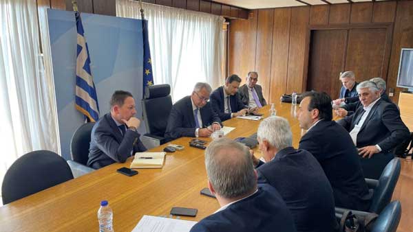 Διεκδικήσεις της Αυτοδιοίκησης στη συνάντηση στο ΥΠΕΣ – Επιπλέον 25 εκατ. ευρώ στους Δήμους για την κάλυψη του αυξημένου ενεργειακού κόστους