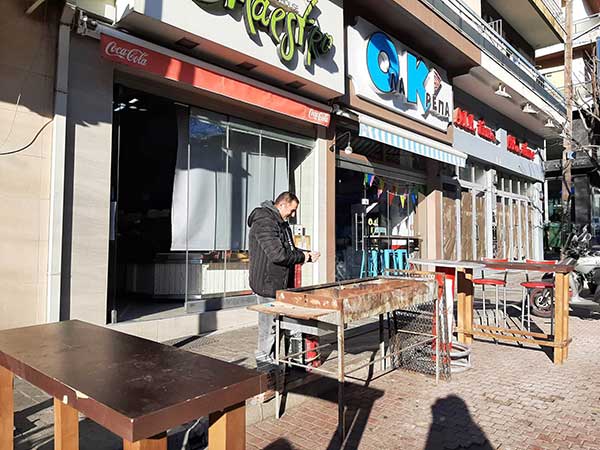 Ξεκίνησε η προθέρμανση στην Κοζάνη – Ζεσταίνονται τα κάρβουνα