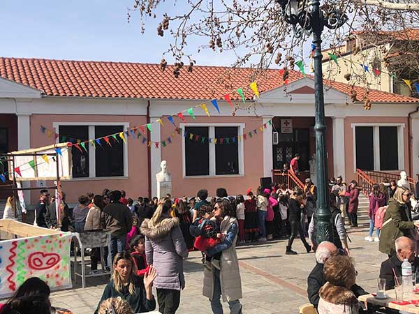 Βελβεντό: Παιδική αποκριάτικη εκδήλωση στην πλατεία