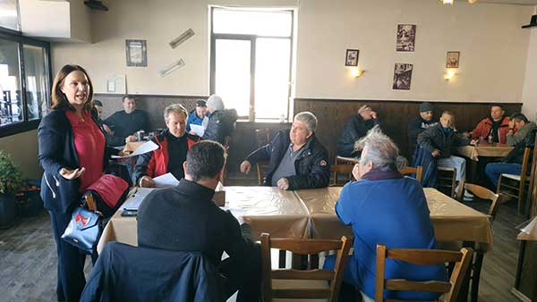Καλλιόπη Βέττα: Συνάντηση με κτηνοτρόφους στο Λιβαδερό