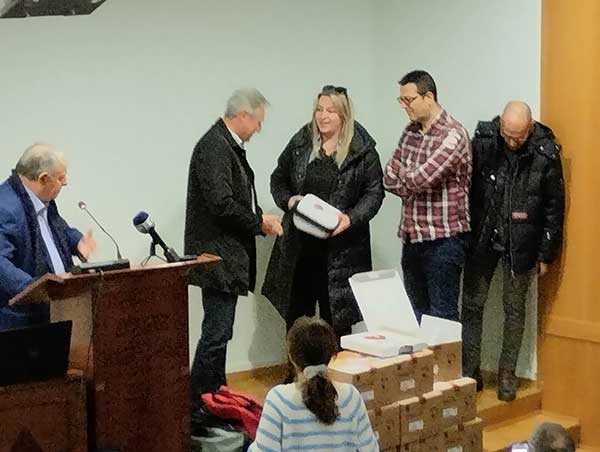 Προσφορά απινιδωτή από την Περιφέρεια Δυτικής Μακεδονίας στο 8ο Δημοτικό Σχολείο Κοζάνης