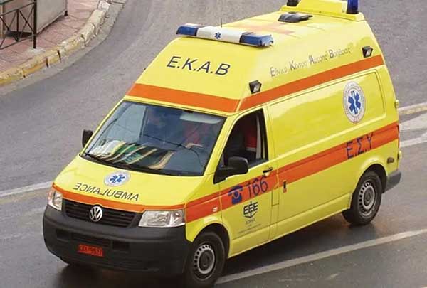 Πλούσια η συγκομιδή για το ΕΚΑΒ: Τροχαίο, αυτοτραυματισμός και τρεις κλήσεις για μέθη