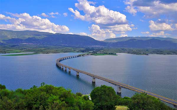 Ρωγμές στην ασφάλεια της Γέφυρας Σερβίων- Το ρεπορτάζ της “Καθημερινής”