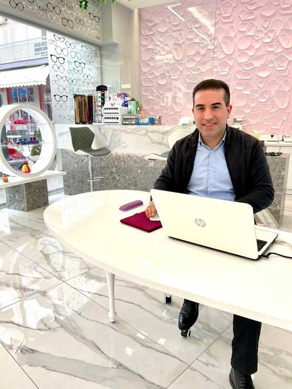 Χάρης Κάτανας: Το παιχνίδι έξω «σβήνει» τη μυωπία –  Μικρότερο κίνδυνο προβλημάτων όρασης έχουν τα παιδιά που παίζουν εκτός σπιτιού