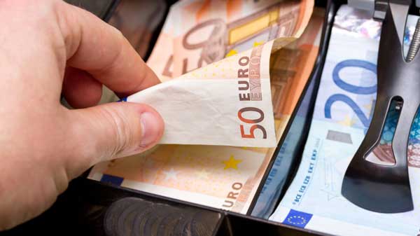 255.187 ευρώ από την ΠΕ Κοζάνης για την χρηματοδότηση της επισκευής της περιφερειακής οδού Καισαρειάς και την συντήρηση της οδού Ρυμνίου -Τριγωνικού
