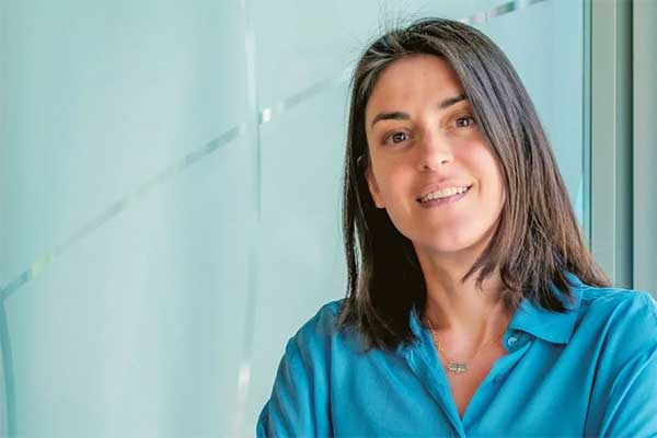 Ναταλία Παρασκευοπούλου: Η Eλληνίδα μάνατζερ της Lightsource bp, η επένδυση 160 εκατ. στην Κοζάνη και ο πρώτος ιδιωτικός υποσταθμός