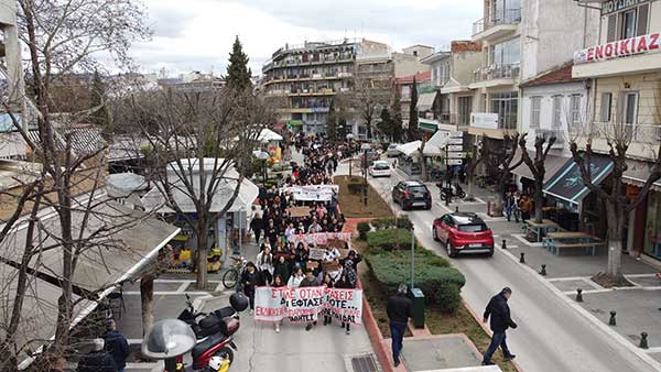 Συλλαλητήριο για τα Τέμπη διοργάνωσε σήμερα ο Σύλλογος Γυναικών Πτολεμαΐδας