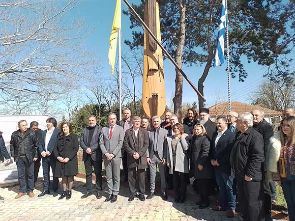 Επιμνημόσυνη δέηση στο μνημείο πεσόντων Πενταβρύσου